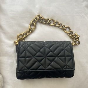 Black Zara shoulder bag with large gold chain